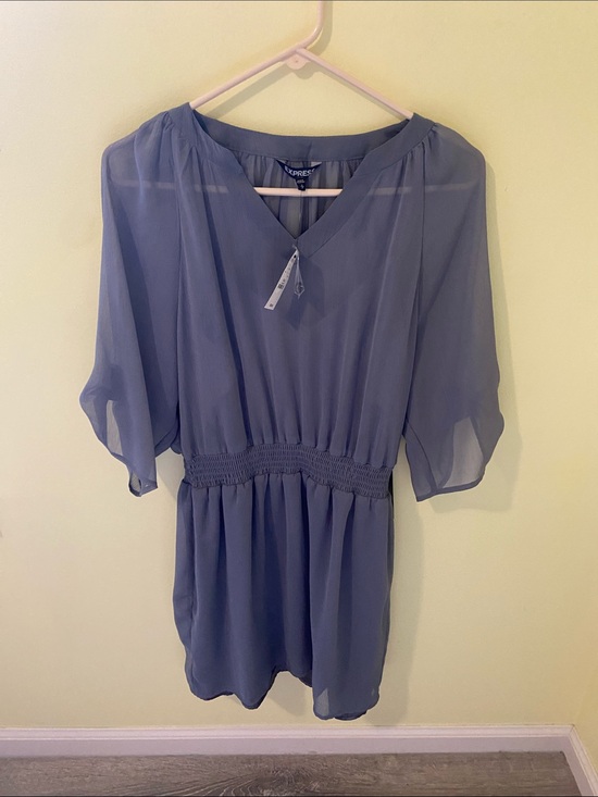 Express Dresses & Skirts - Express Lightweight mini Dress